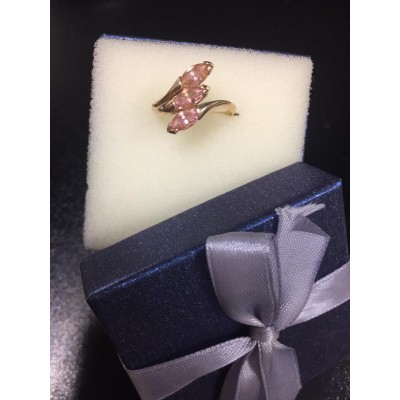 Кольцо, золото 585 (14K), вес 3.7 г. Кольцо, золото 585 (14K), вес 3.7 г.