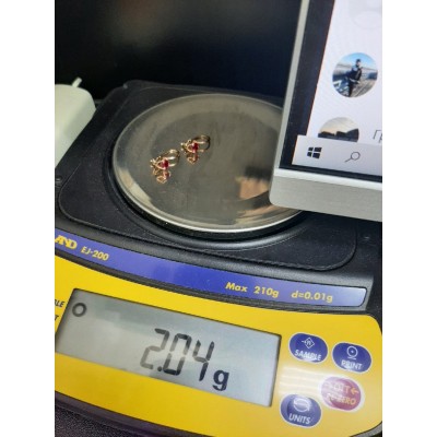 Серьги с камнями , золото 585 (14K), вес 2 г. Серьги с камнями , золото 585 (14K), вес 2 г.