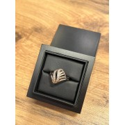 Кольцо с камнями , золото 375 (9K), вес 3.50 г.