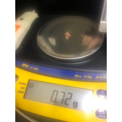 золотой крестик, золото 585 (14K), вес 0.72 г. золотой крестик, золото 585 (14K), вес 0.72 г.