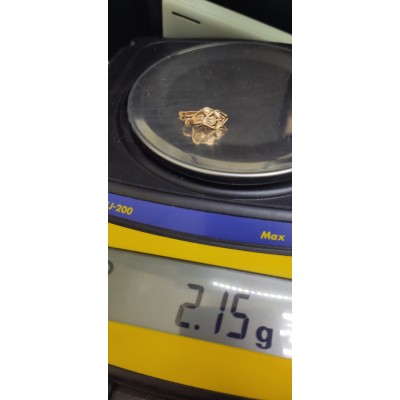 Серьги с листьями, золото 585 (14K), вес 2.1 г. Серьги с листьями, золото 585 (14K), вес 2.1 г.