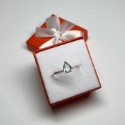 Кольцо с камнями, золото 585 (14K), вес 1.2 г.