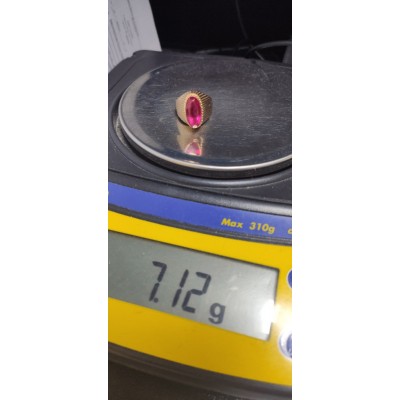 Кольцо с камнем, золото 585 (14K), вес 7.12 г. Кольцо с камнем, золото 585 (14K), вес 7.12 г.