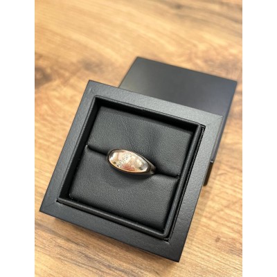 Кольцо с камнями, золото 585 (14K), вес 4 г. Кольцо с камнями, золото 585 (14K), вес 4 г.