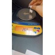 Брошь с камнями , золото 585 (14K), вес 2.6 г.