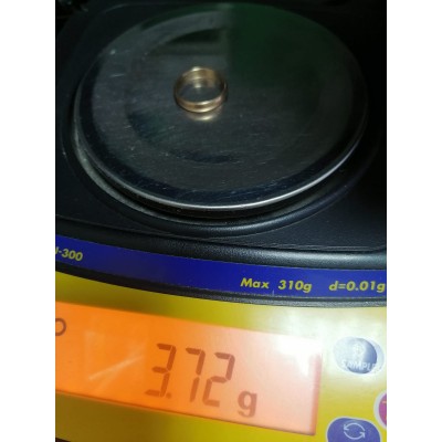 Обручальное кольцо , золото 585 (14K), вес 3.7 г. Обручальное кольцо , золото 585 (14K), вес 3.7 г.