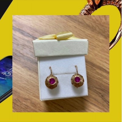 Серьги золотые с фианитами, золото 585 (14K), вес 3.2 г. Серьги золотые с фианитами, золото 585 (14K), вес 3.2 г.