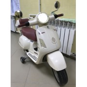Мотоцикл Peg Perego Vespa 12v (Электромобиль)