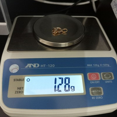 Кулон, золото 585 (14K), вес 1 г. Кулон, золото 585 (14K), вес 1 г.