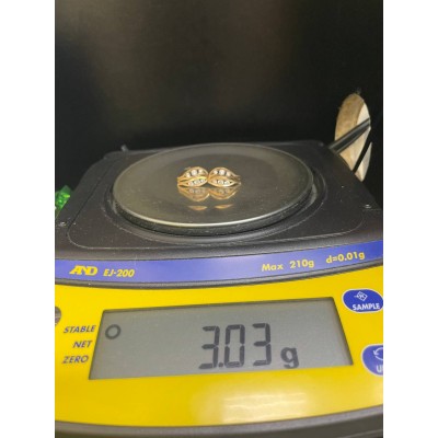 Серьги с камнями, золото 585 (14K), вес 3.03 г. Серьги с камнями, золото 585 (14K), вес 3.03 г.