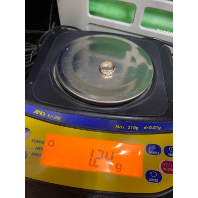 Кольцо, золото 585 (14K), вес 1.2 г. Кольцо, золото 585 (14K), вес 1.2 г.