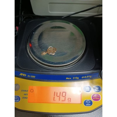 Кулон, золото 585 (14K), вес 1.4 г. Кулон, золото 585 (14K), вес 1.4 г.