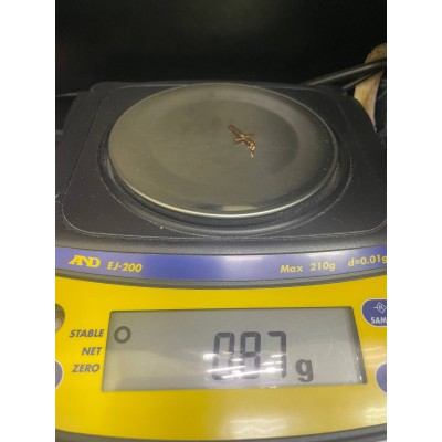 Крест, золото 585 (14K), вес 0.8 г. Крест, золото 585 (14K), вес 0.8 г.