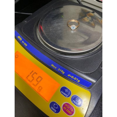 Кольцо с камнями, золото 585 (14K), вес 1.5 г. Кольцо с камнями, золото 585 (14K), вес 1.5 г.