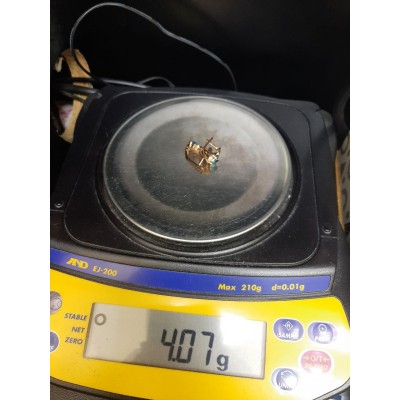 Серьги с камнями, золото 585 (14K), вес 4 г. Серьги с камнями, золото 585 (14K), вес 4 г.