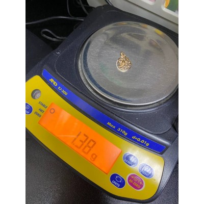 Подвеска Рак с камнями, золото 585 (14K), вес 1.3 г. Подвеска Рак с камнями, золото 585 (14K), вес 1.3 г.