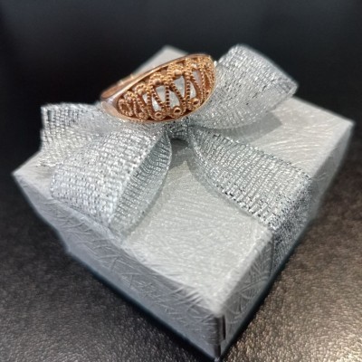 Кольцо, золото 585 (14K), вес 3.1 г. Кольцо, золото 585 (14K), вес 3.1 г.