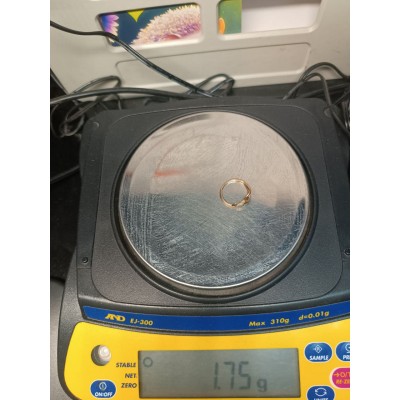 Кольцо с камнями, золото 585 (14K), вес 1.7 г. Кольцо с камнями, золото 585 (14K), вес 1.7 г.