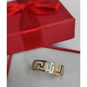 Кольцо с фианитами, золото 585 (14K), вес 2.58 г.