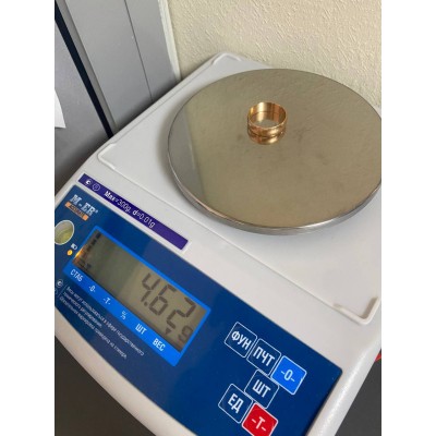 Обручальное кольцо , золото 585 (14K), вес 4.6 г. Обручальное кольцо , золото 585 (14K), вес 4.6 г.