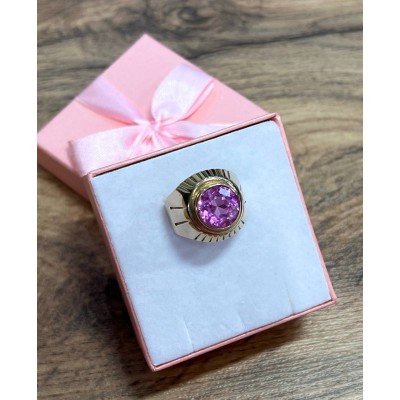 Золотое кольцо с камнем, золото 585 (14K), вес 8.4 г. Золотое кольцо с камнем, золото 585 (14K), вес 8.4 г.