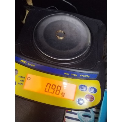 Кольцо с камнями, золото 585 (14K), вес 0.9 г. Кольцо с камнями, золото 585 (14K), вес 0.9 г.