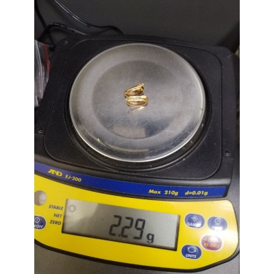 Серьги, золото 585 (14K), вес 2.2 г. Серьги, золото 585 (14K), вес 2.2 г.