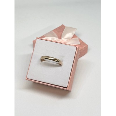 Обручальное кольцо, золото 375 (9K), вес 1.1 г. Обручальное кольцо, золото 375 (9K), вес 1.1 г.