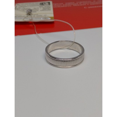 Кольцо серебряное без вставок, серебро 925, вес 2.72 г. Кольцо серебряное без вставок, серебро 925, вес 2.72 г.