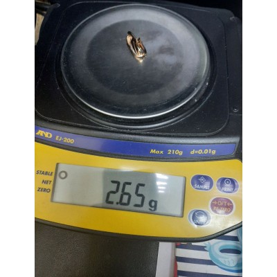 Серьги с камнями, золото 585 (14K), вес 2.6 г. Серьги с камнями, золото 585 (14K), вес 2.6 г.