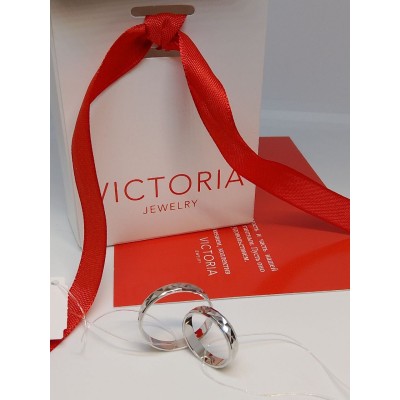 Кольцо серебряное с алмазной огранкой, серебро 925, вес 1.54 г. Кольцо серебряное с алмазной огранкой, серебро 925, вес 1.54 г.