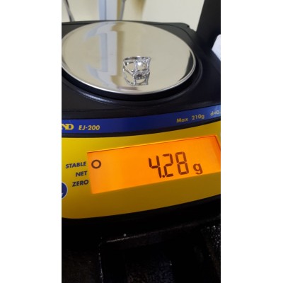 Кольцо с камнями, золото 585 (14K), вес 4.2 г. Кольцо с камнями, золото 585 (14K), вес 4.2 г.