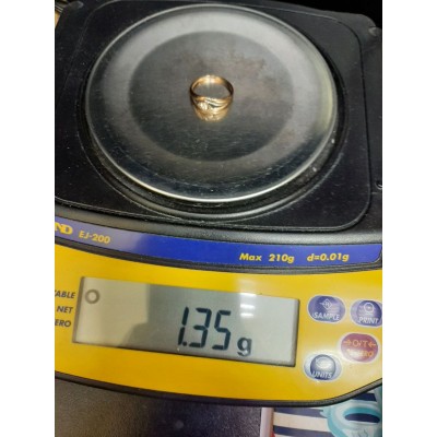 Кольцо с камнями , золото 585 (14K), вес 1.3 г. Кольцо с камнями , золото 585 (14K), вес 1.3 г.