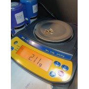 Серьги с фианитами, золото 585 (14K), вес 2.1 г.