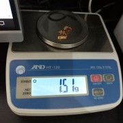 Серьги с камнями, золото 585 (14K), вес 1.5 г.