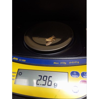 Серьги золотые, золото 585 (14K), вес 2.9 г. Серьги золотые, золото 585 (14K), вес 2.9 г.