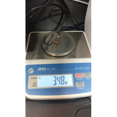 Крест серебряный ,без вставок , серебро 925, вес 3.4 г. Крест серебряный ,без вставок , серебро 925, вес 3.4 г.