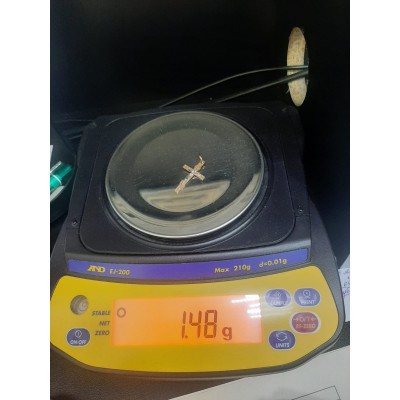 Крест , золото 585 (14K), вес 1.4 г. Крест , золото 585 (14K), вес 1.4 г.