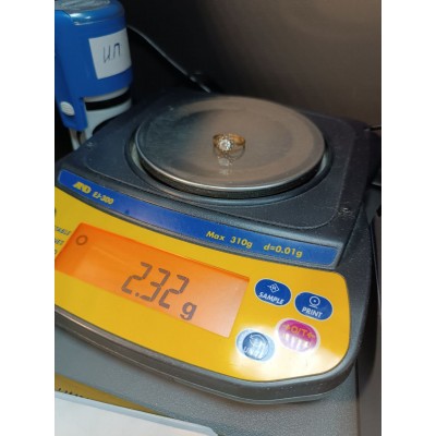 Кольцо с фианитами, золото 585 (14K), вес 2.3 г. Кольцо с фианитами, золото 585 (14K), вес 2.3 г.