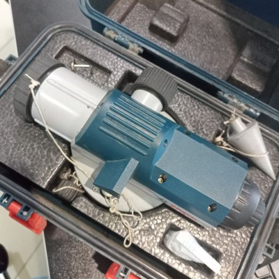 Нивелир BOSCH GOL 26 D Нивелир BOSCH GOL 26 D