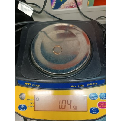 Кольцо с камнем, золото 585 (14K), вес 1 г. Кольцо с камнем, золото 585 (14K), вес 1 г.