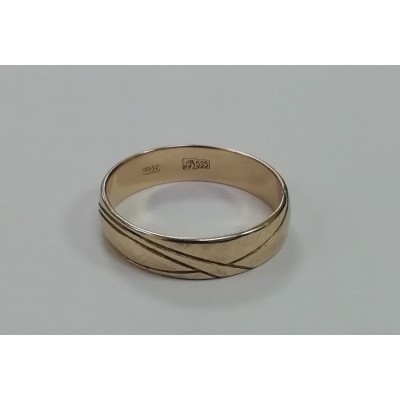 Кольцо обручальное без вставок, золото 585 (14K), вес 2.8 г. Кольцо обручальное без вставок, золото 585 (14K), вес 2.8 г.