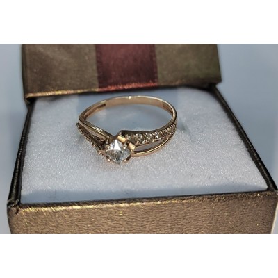 Кольцо с фианитами, золото 585 (14K), вес 1.93 г. Кольцо с фианитами, золото 585 (14K), вес 1.93 г.