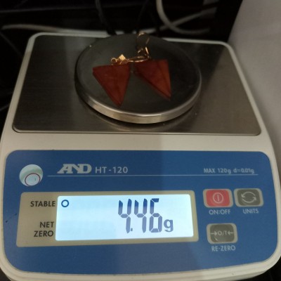 Серьги с янтарем, золото 585 (14K), вес 4.4 г. Серьги с янтарем, золото 585 (14K), вес 4.4 г.