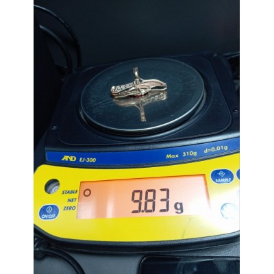 Кольцо золотое с гранатом, золото 585 (14K), вес 9.83 г. Кольцо золотое с гранатом, золото 585 (14K), вес 9.83 г.