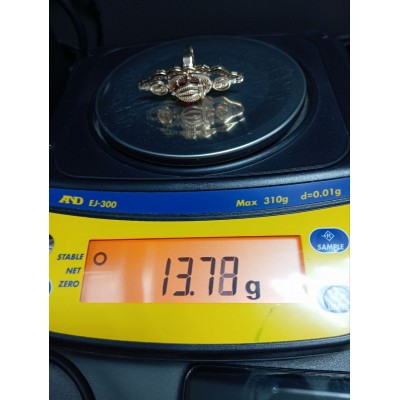 Кольцо золотое с гранатом Кольцо золотое с гранатом