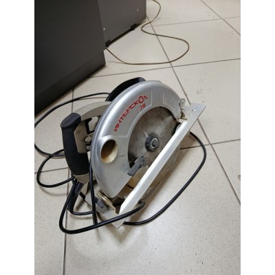 Циркулярная пила Интерскол ДП-210/1900М Циркулярная пила Интерскол ДП-210/1900М