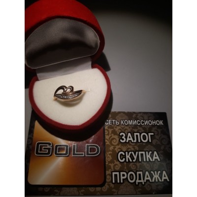 Кольцо золотое с фианитами, золото 585 (14K), вес 2.2 г. Кольцо золотое с фианитами, золото 585 (14K), вес 2.2 г.