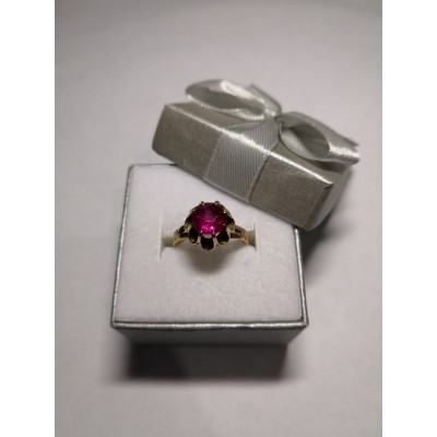 Кольцо с камнями , золото 585 (14K), вес 3.2 г. Кольцо с камнями , золото 585 (14K), вес 3.2 г.